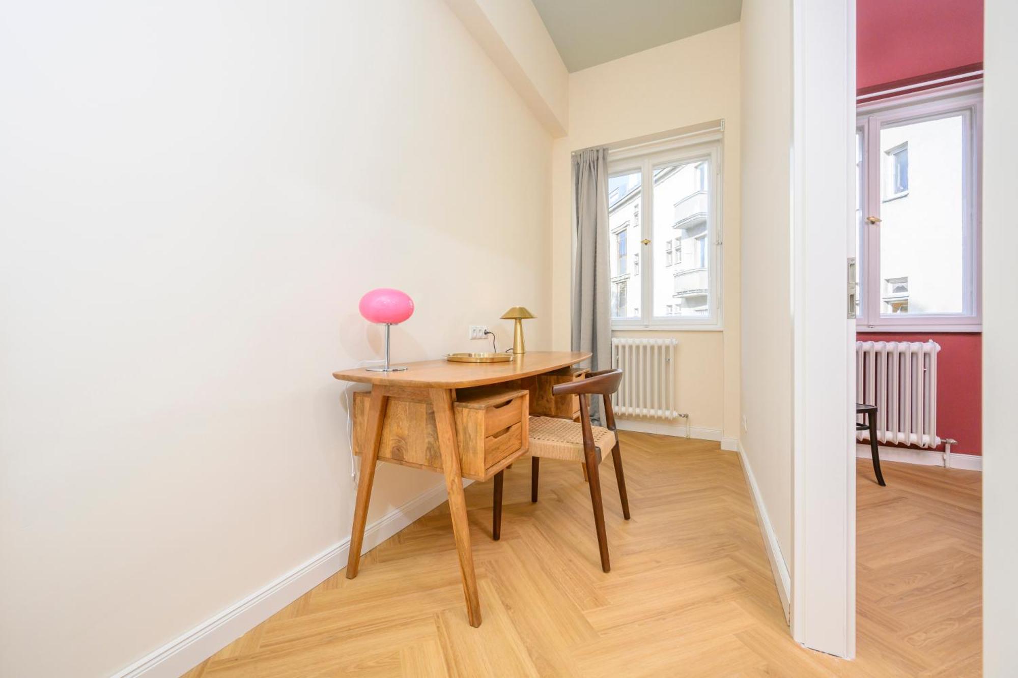 Palais Palffy Suits Vienna Exterior photo